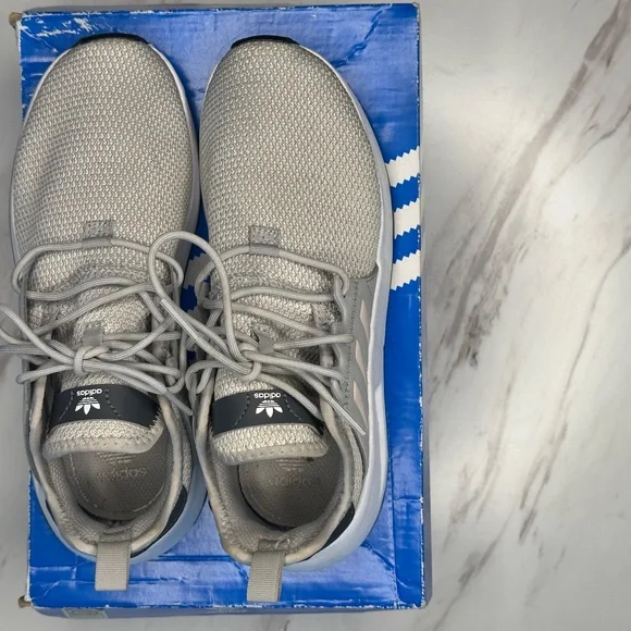 Adidas Sneakers Size 3 Grey & Pink - Picture 2 of 4